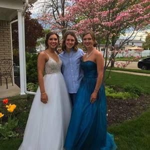 Meet your Posher, Alexia