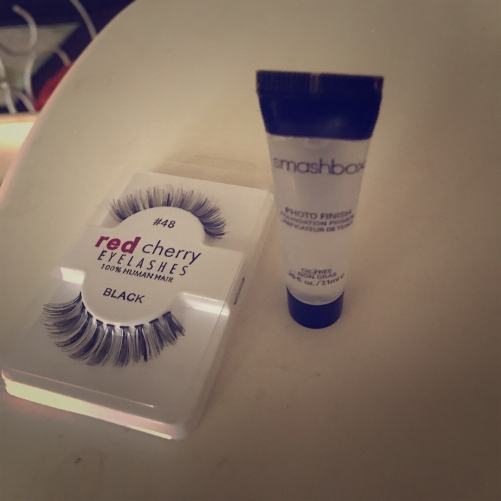 Eyelashes & primer
