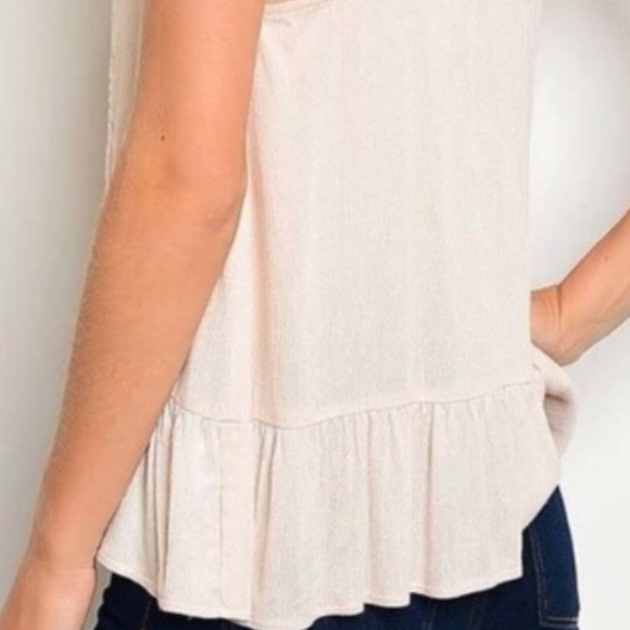 October Love Sleeveless Top NWT - Picture 5 of 5