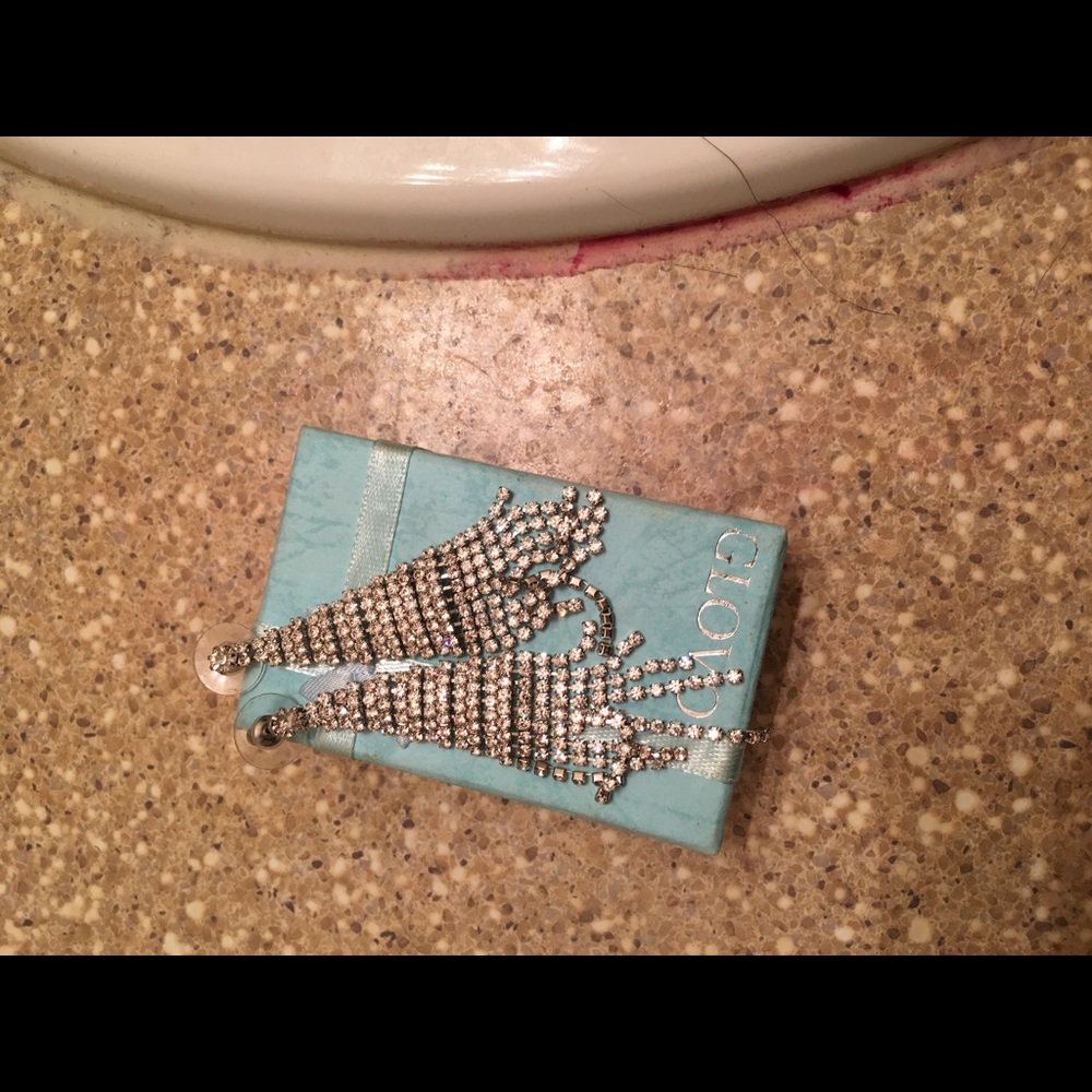 Competition jewelry