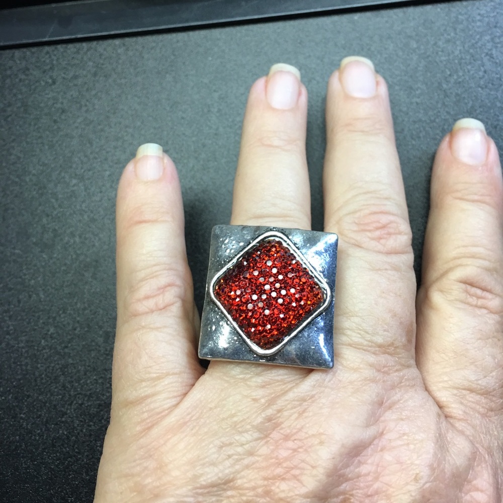 Ring Stretches.  Square with Red Center
