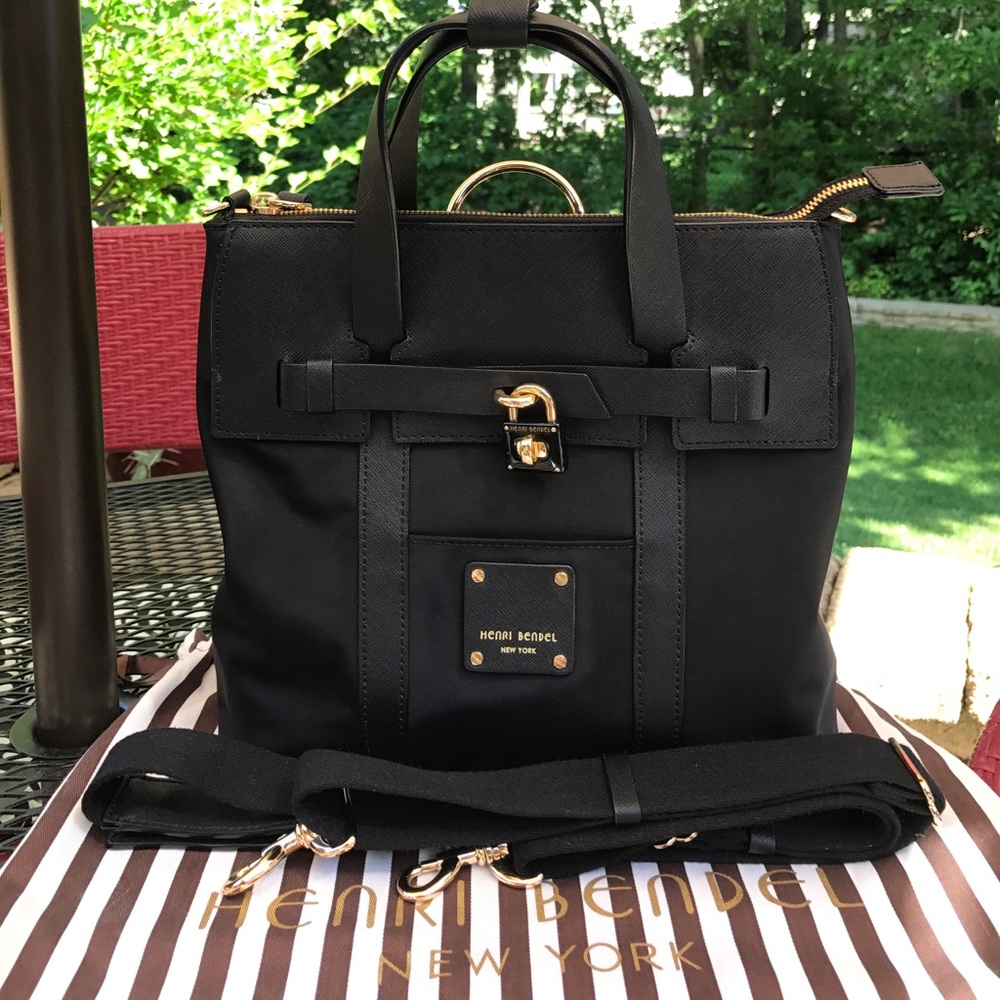 Henri Bendel small jet setter bag