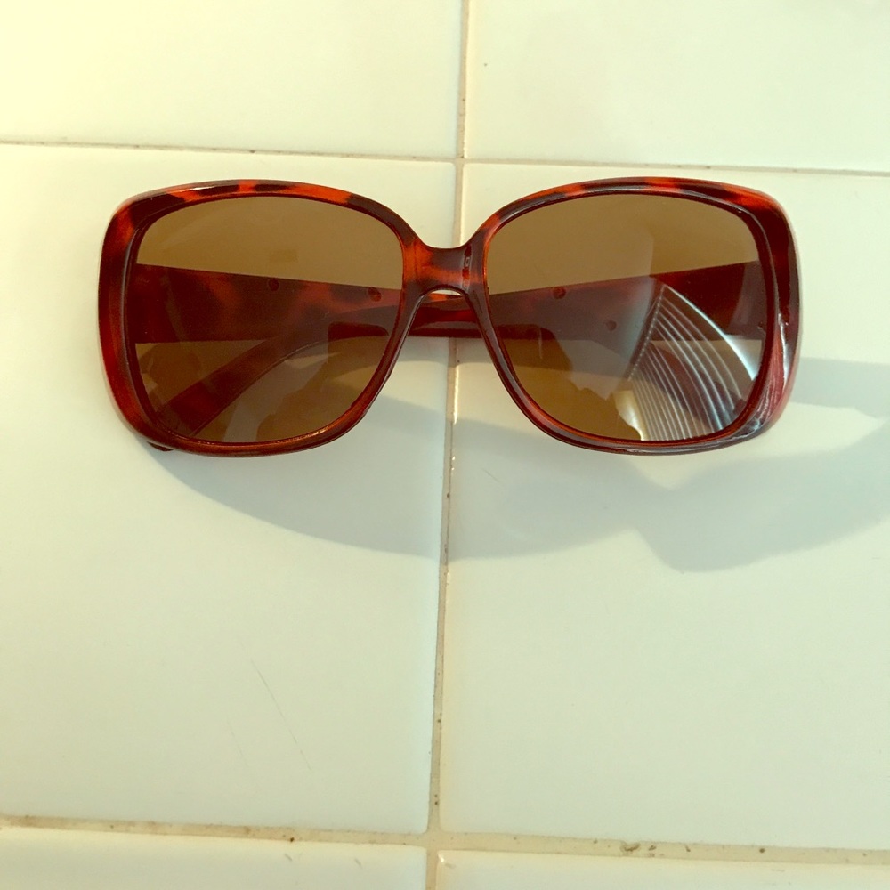 Sunglasses - Picture 2 of 3