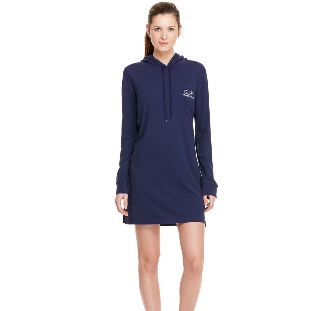 NWT Vineyard Vines graphic hoodie