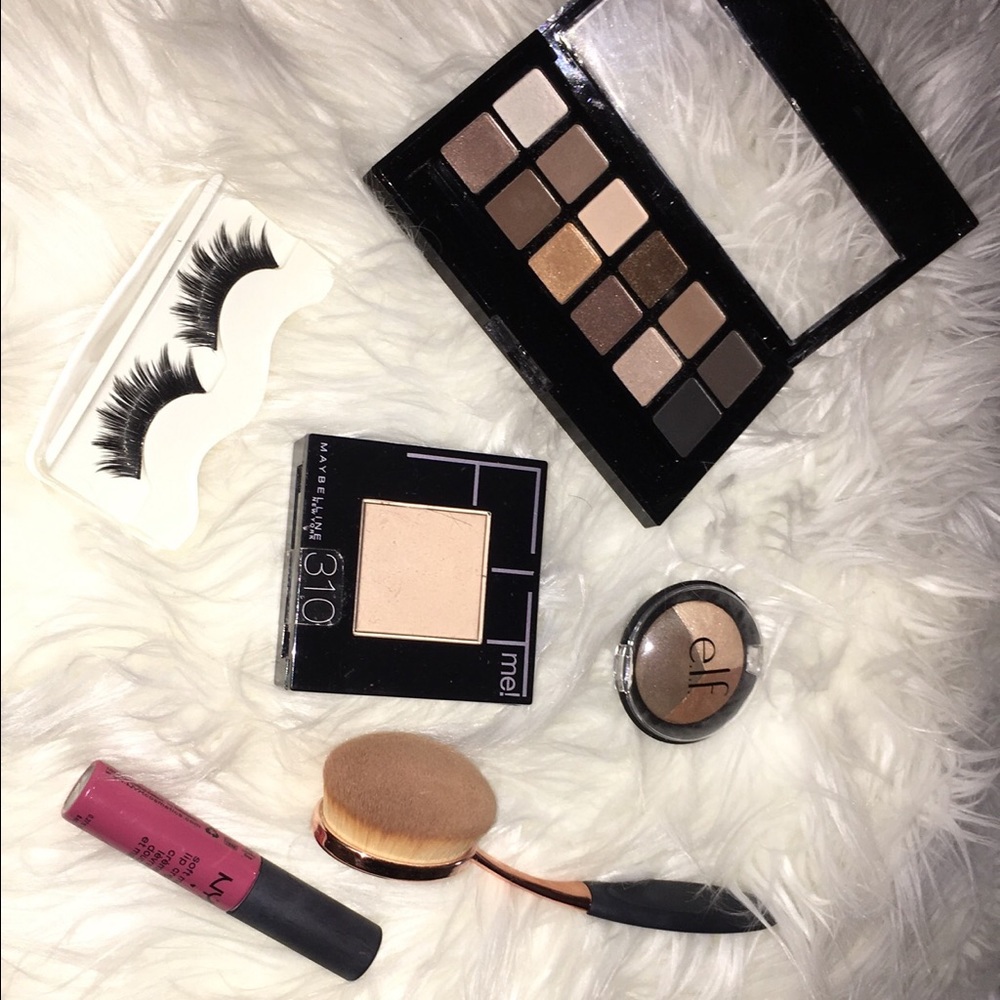Makeup bundle