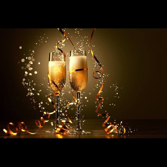 ✨House of Thrift Boutique✨ - Picture 2 of 2