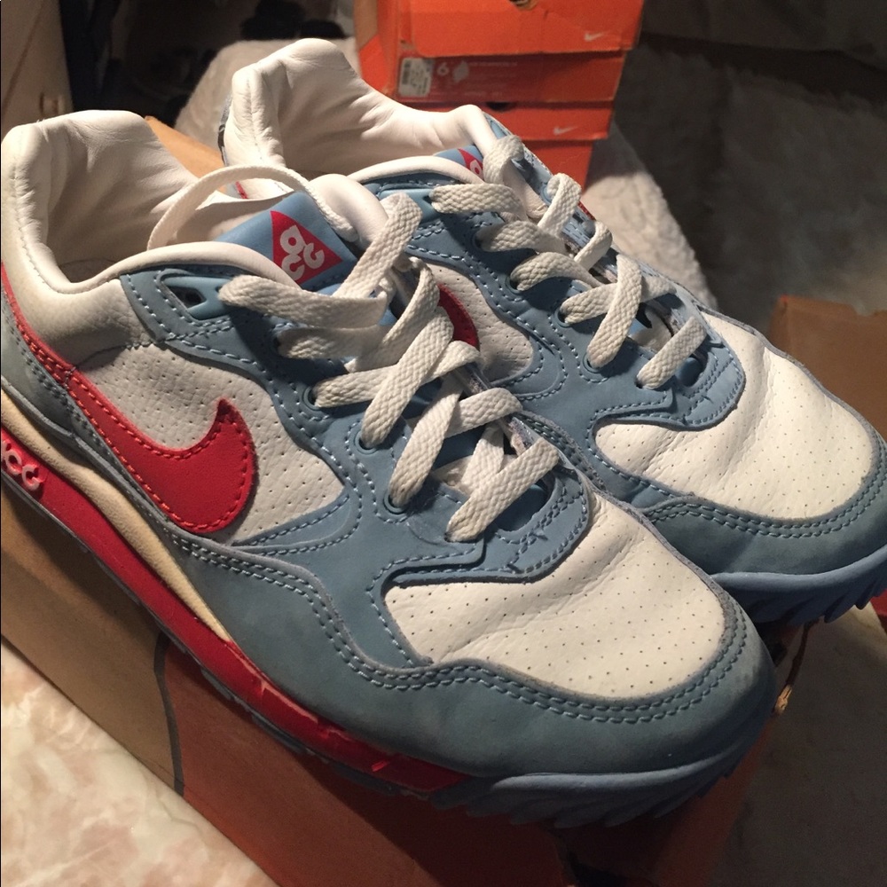 Nike women's air wildwood
