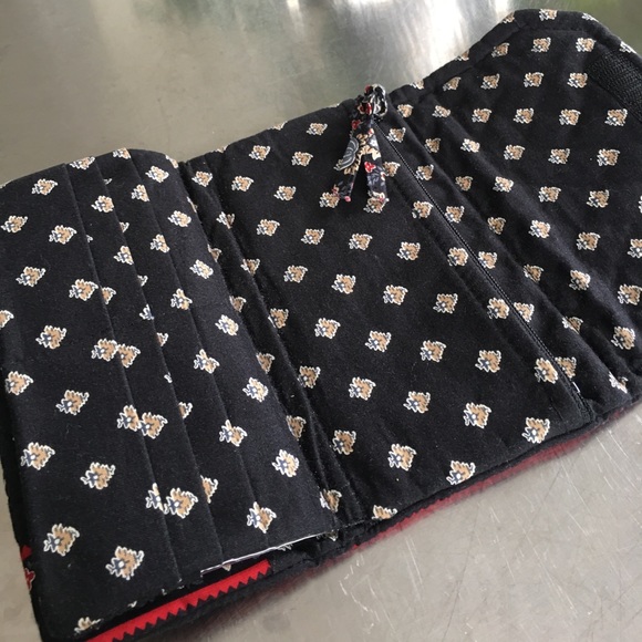 Retired VERA BRADLEY “Classic Black” WALLET - Picture 3 of 8