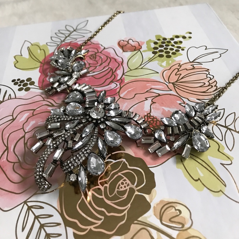 ❗️1 LEFT❗️Luxe statement necklace