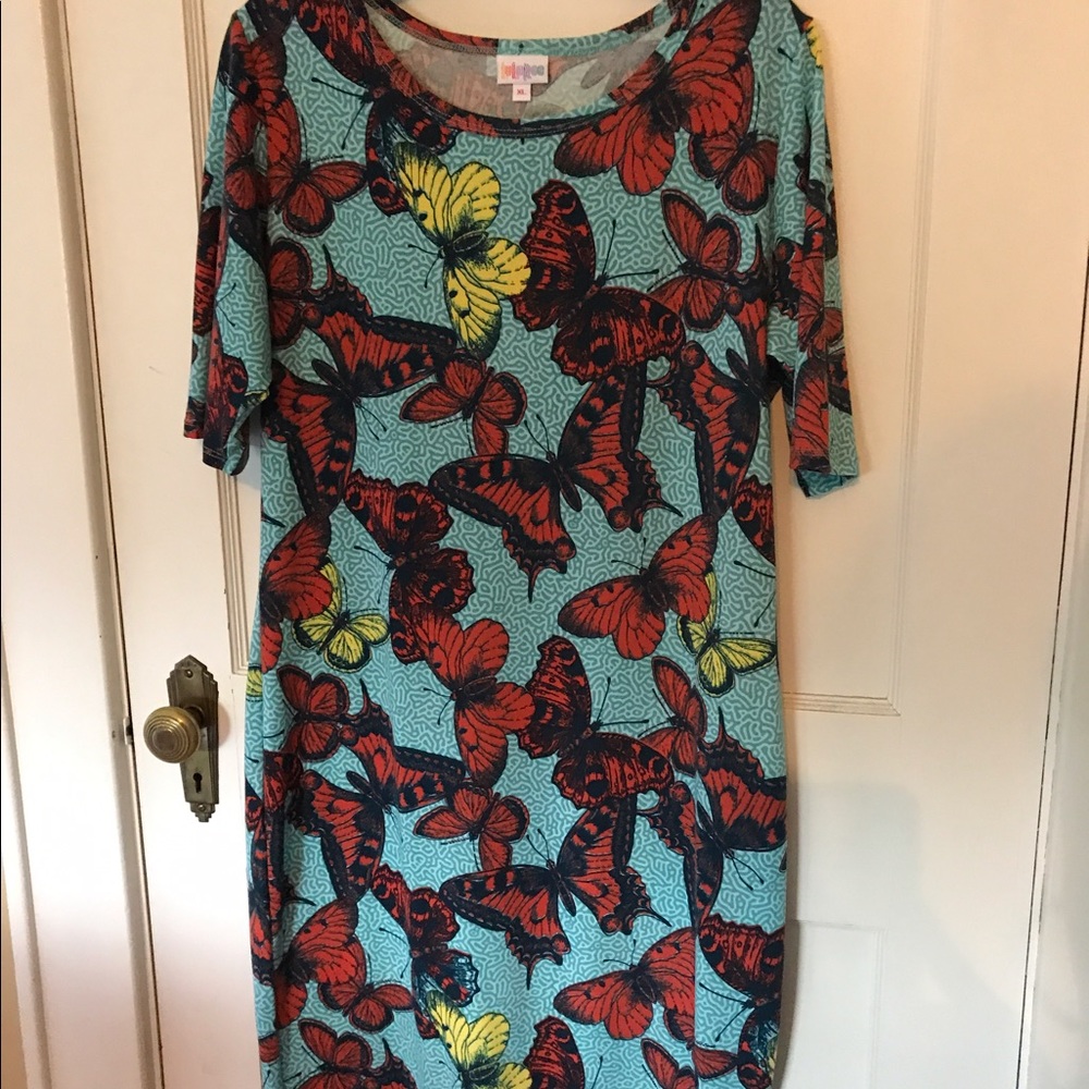 Lularoe Julia dress Size XL 🦋 ❤️😊