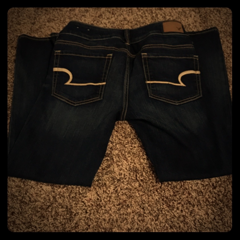 American Eagle Artist Crop