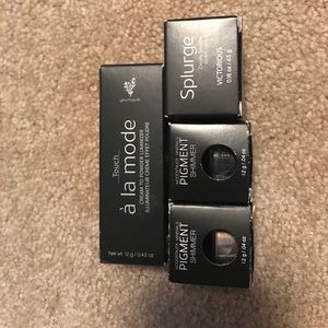 Selling together new younique make up