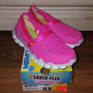 Pink Skechers