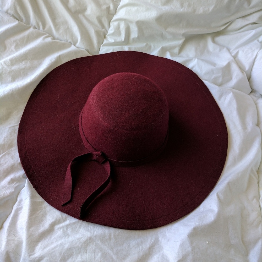 Floppy sunhat