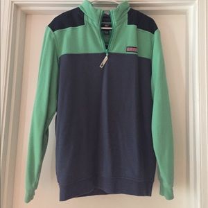 Vineyard vines quarter zip pull over