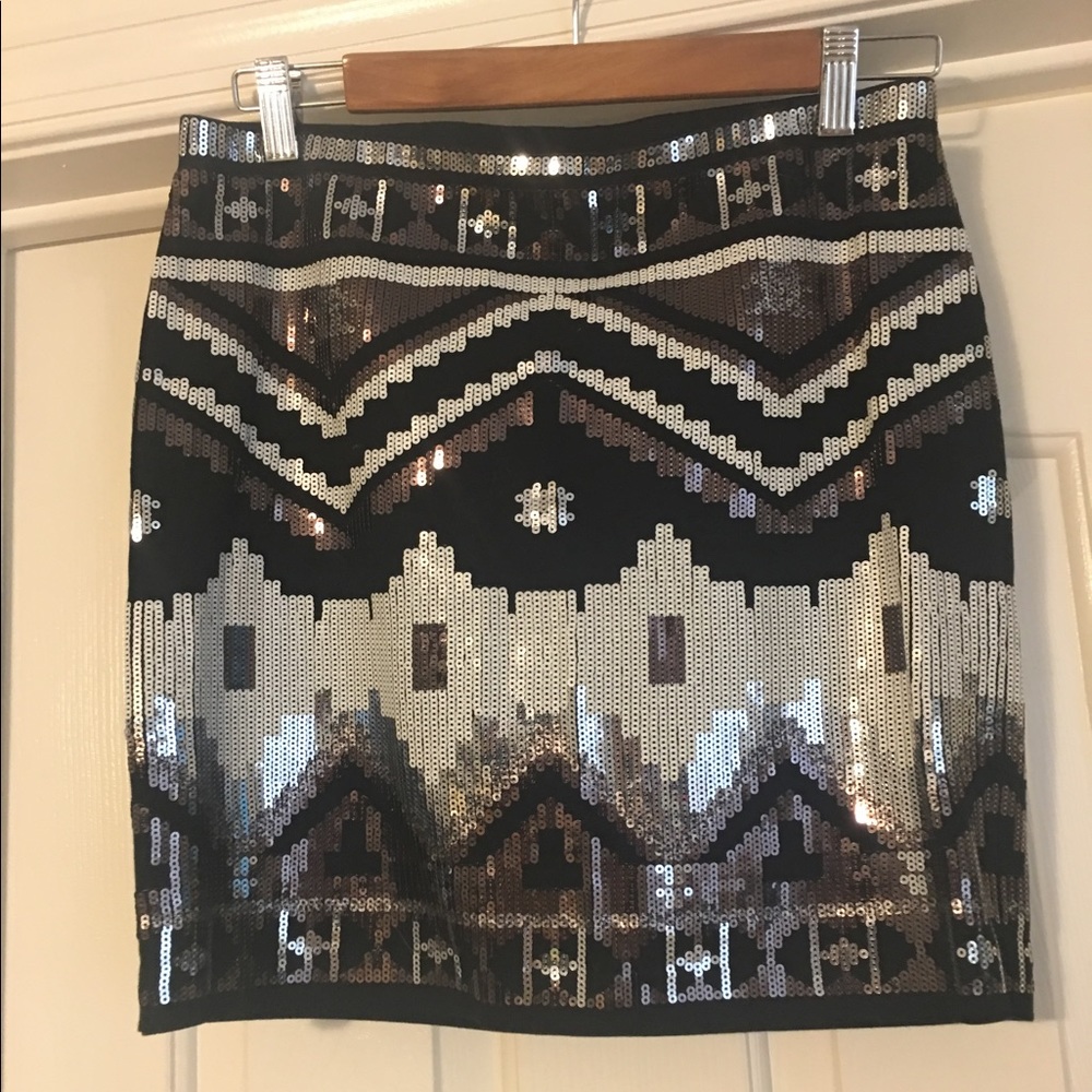 Express Aztec ✨sequin ✨mini skirt