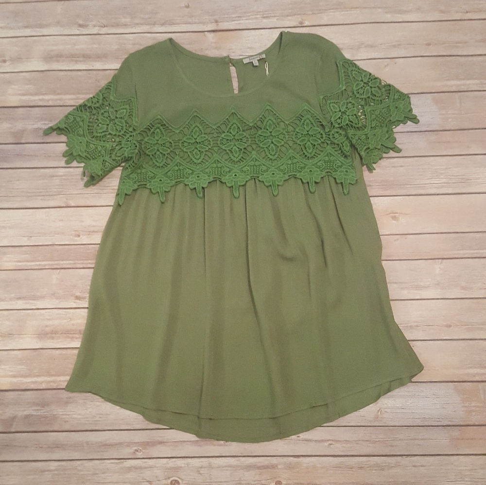 GORGEOUS Lace & Grace Top