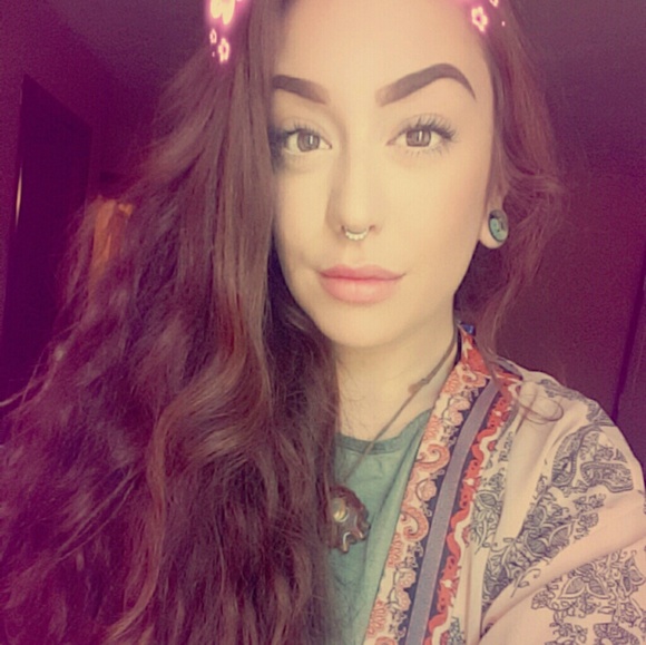 Meet your Posher, Zoe - Picture 1 of 1