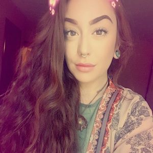 Meet your Posher, Zoe