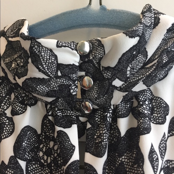 Blouse - Picture 4 of 6