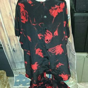 Ladies skirts set. Size Large.