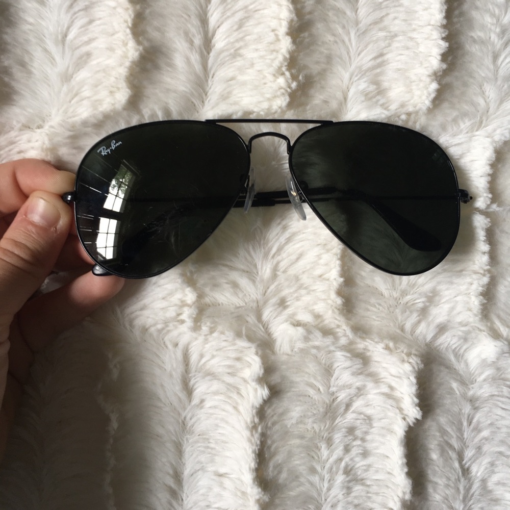 Black Aviator Ray Bans