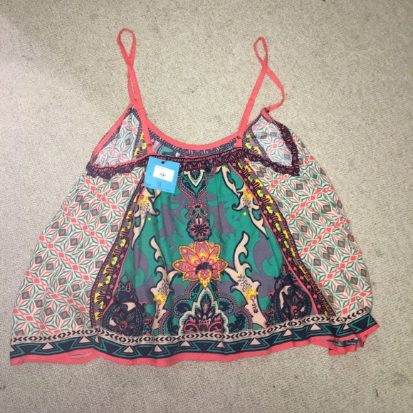 Top - Picture 2 of 3