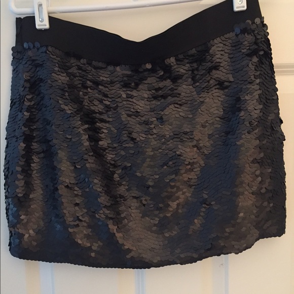 BCBG black sequin mini skirt - Picture 1 of 2