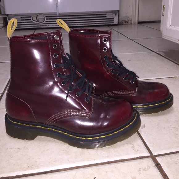 Women's size 7 maroon Dr. Martens boots - Picture 2 of 3