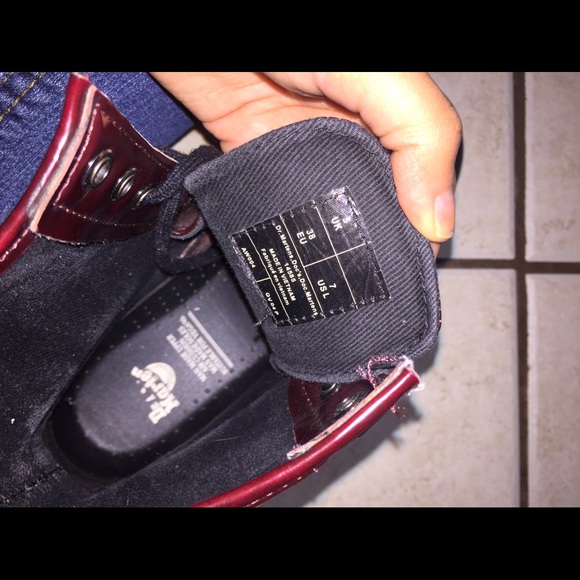 Women's size 7 maroon Dr. Martens boots - Picture 3 of 3