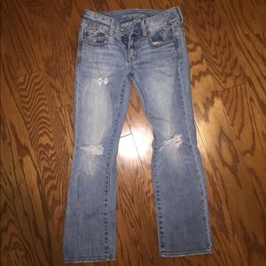 American Eagle Light wash Crop Jeans
