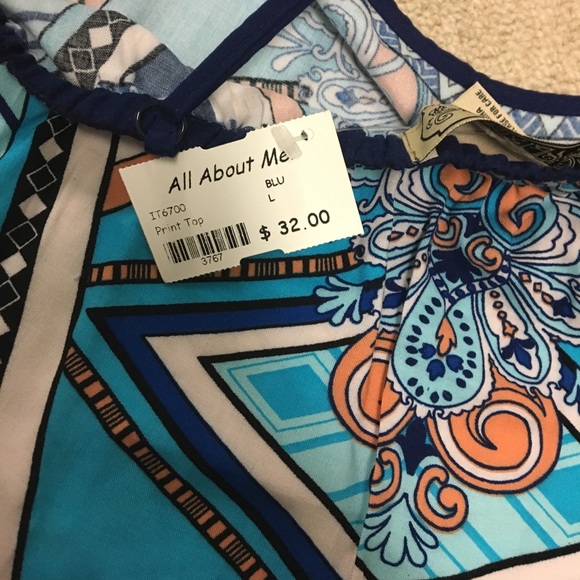 Top - Picture 3 of 3