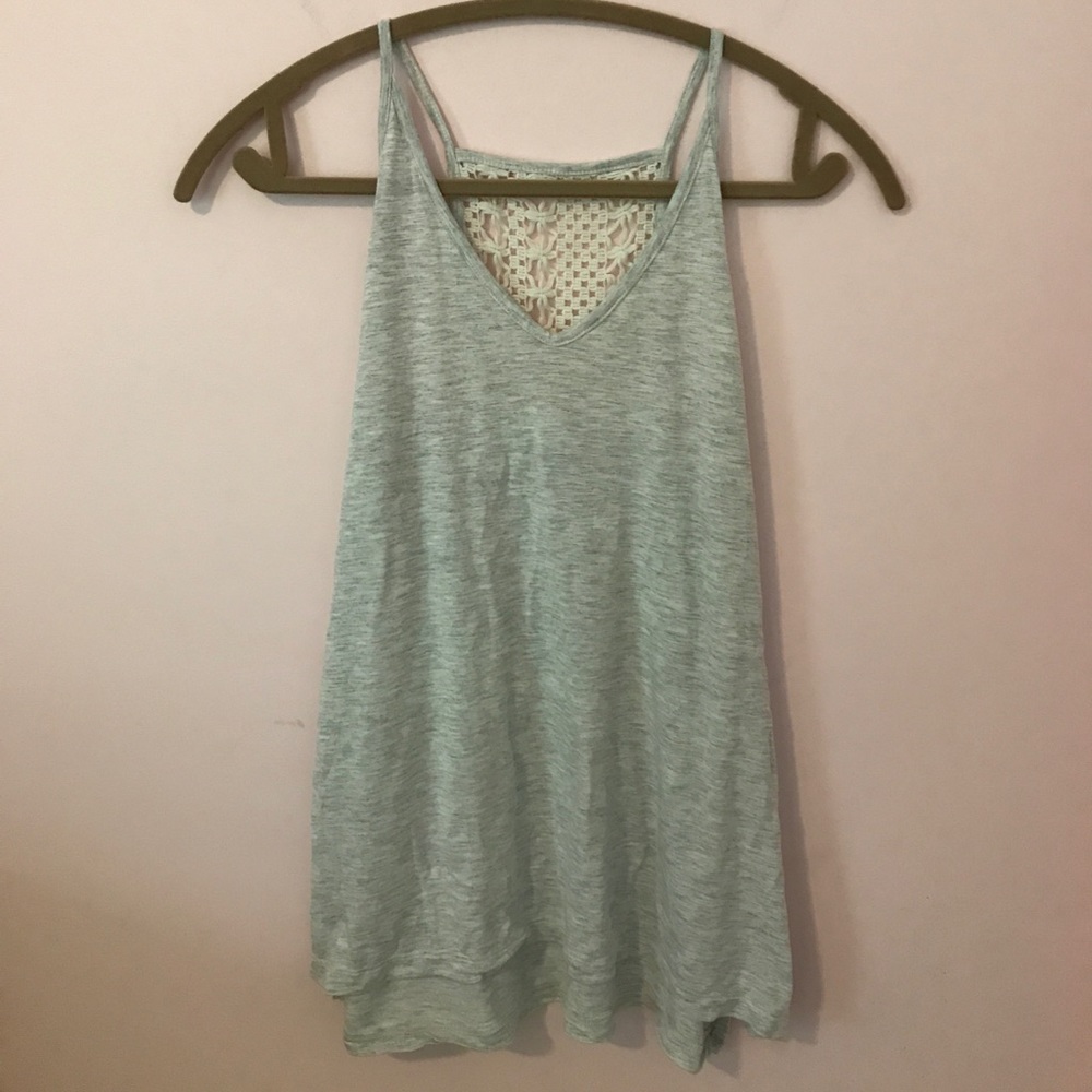 Gray Old Navy tank top with lace detailing