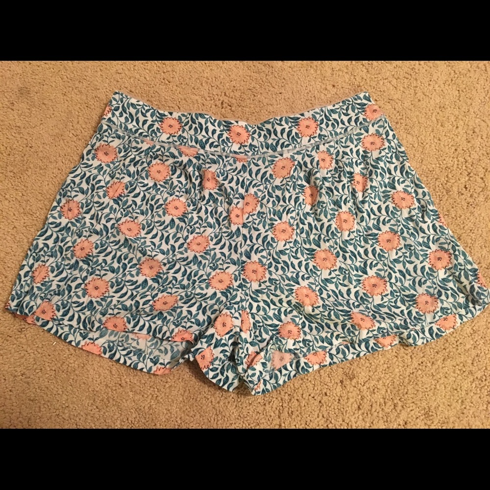 Forever 21 floral print shorts