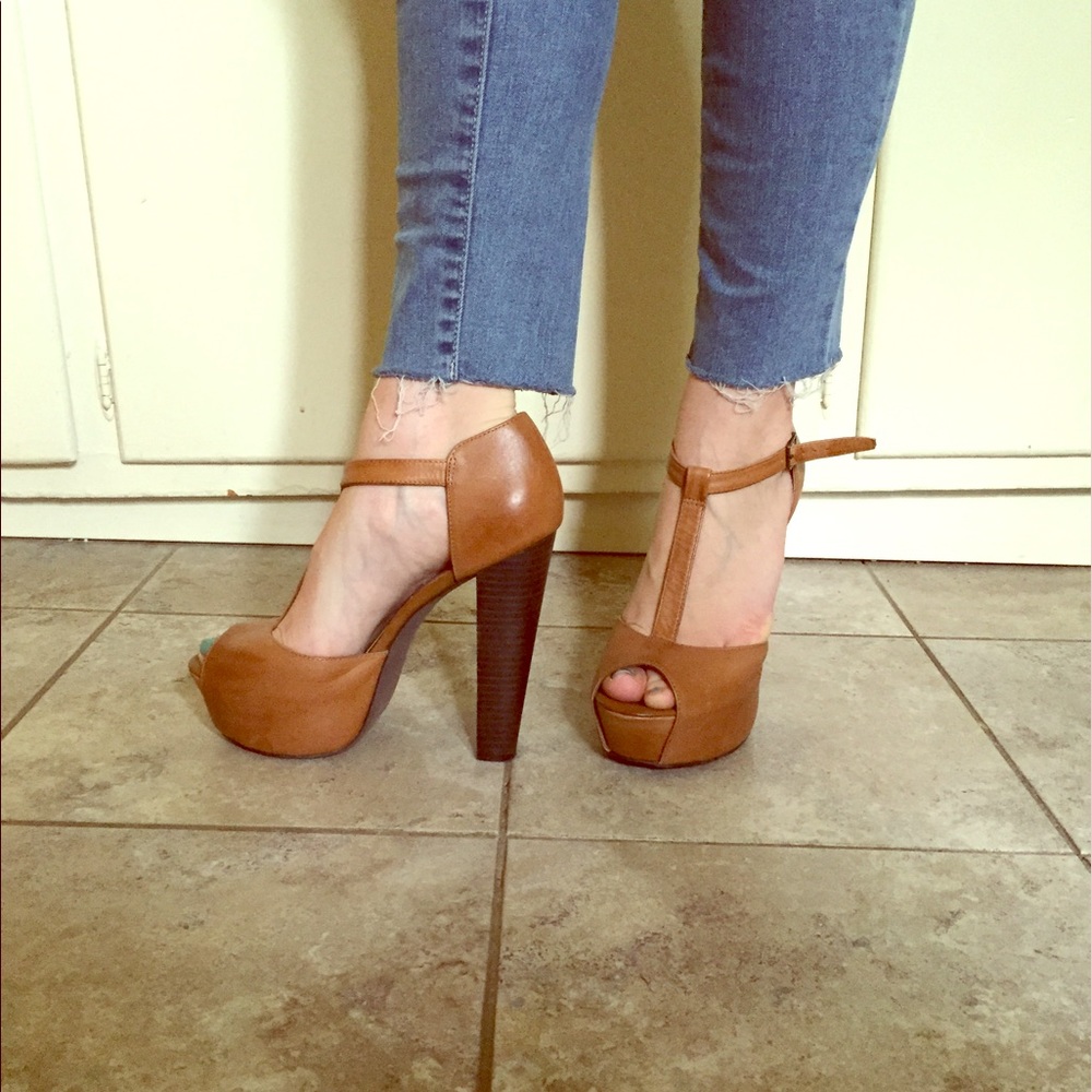 STEVE MADDEN size 9 heels!!!