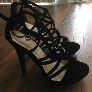 New Black heels 👠