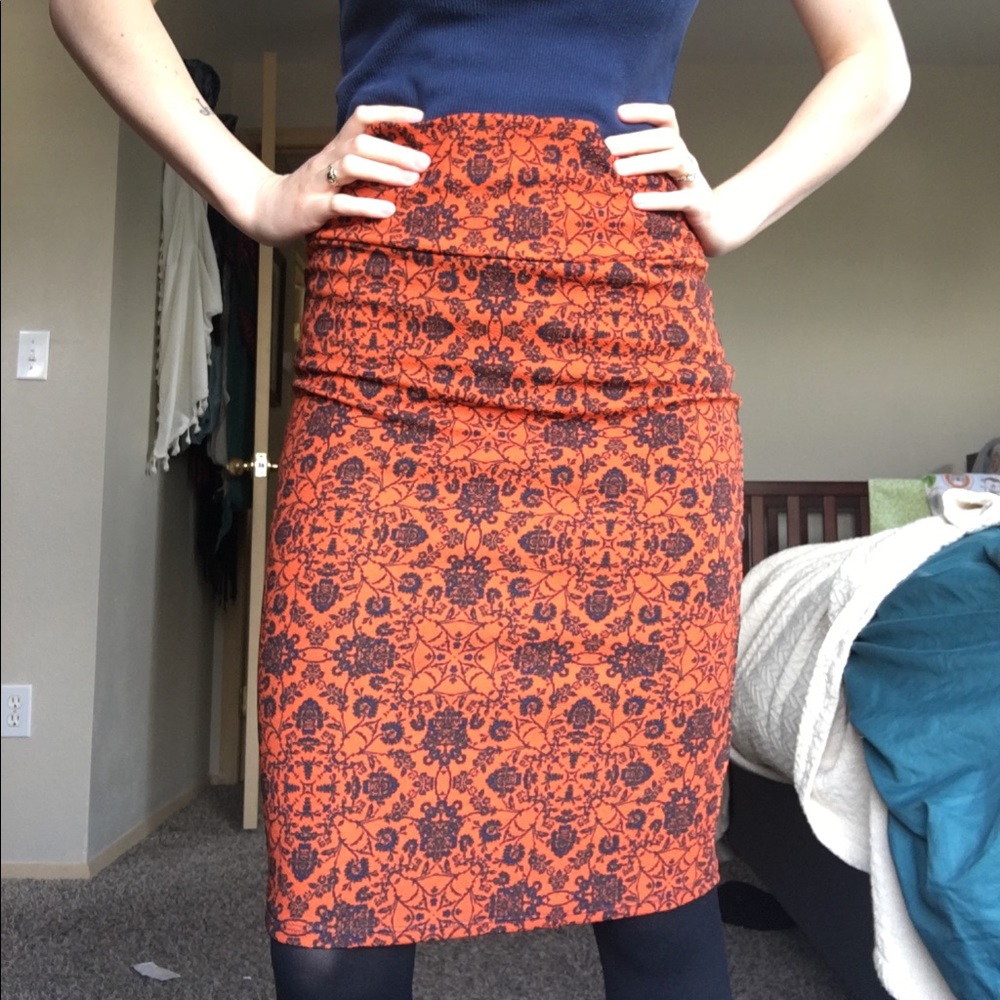 Lularoe XS Cassie Orange Blue Pattern