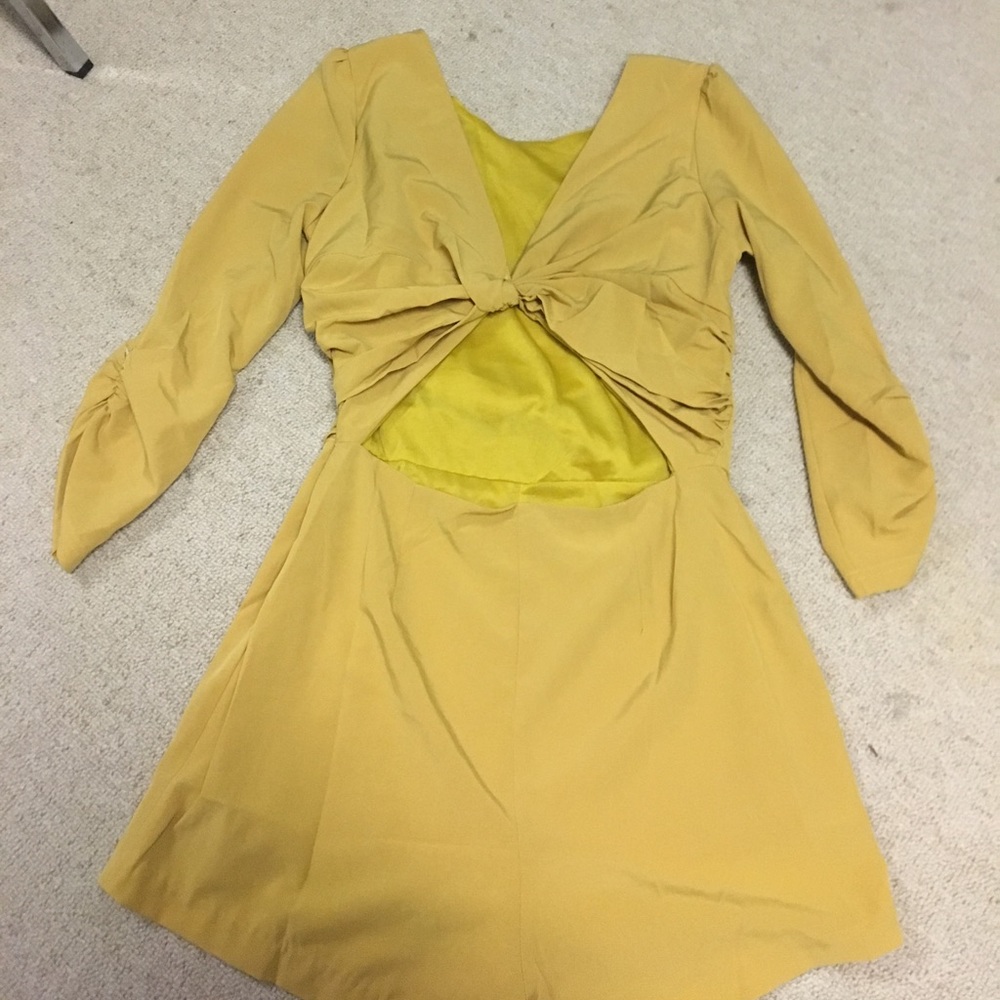 Romper - Picture 2 of 3