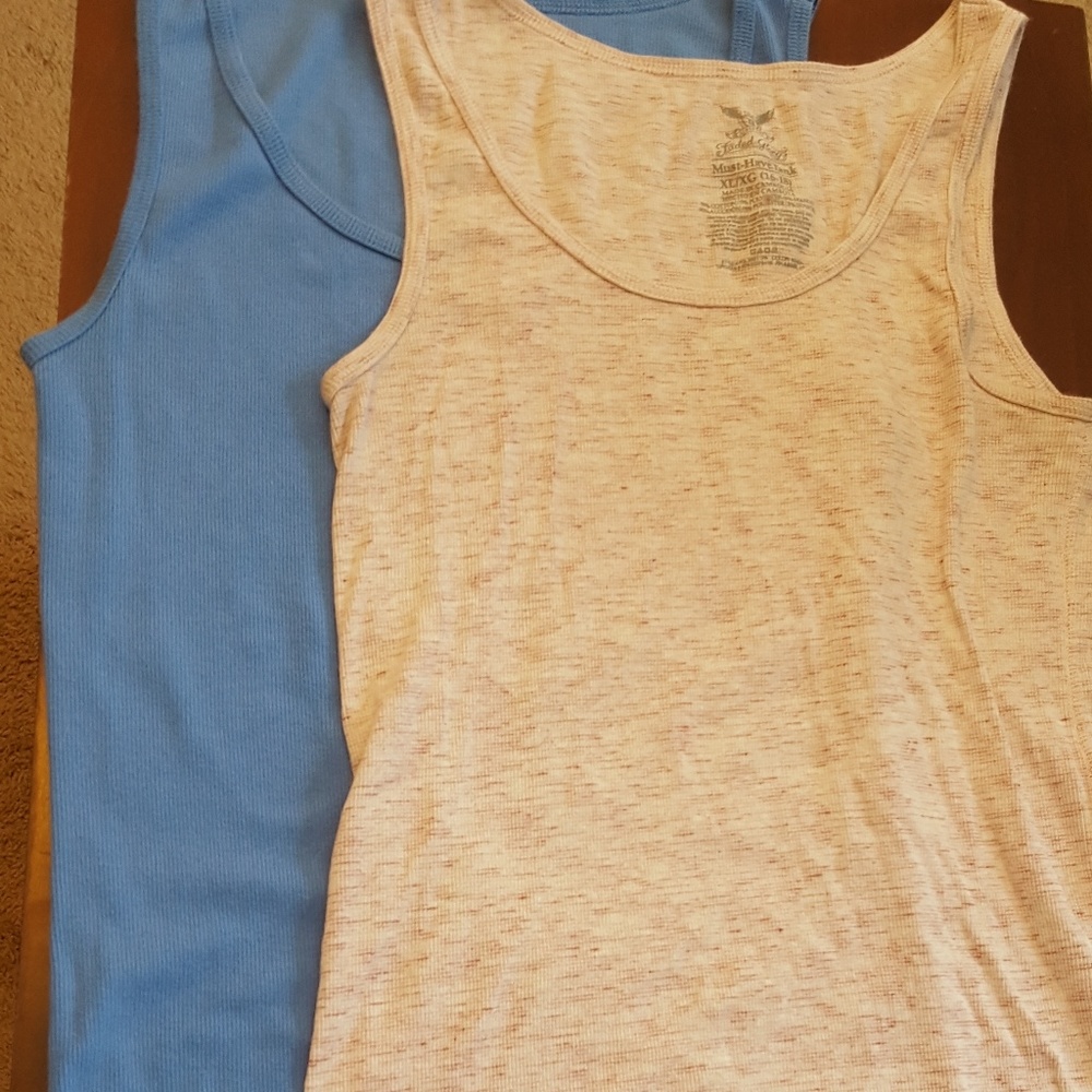 2 for 1 Faded Glory tank bundle!