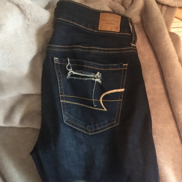 AMERICAN EAGLE RIPPED SKINNY JEANS - Picture 2 of 3