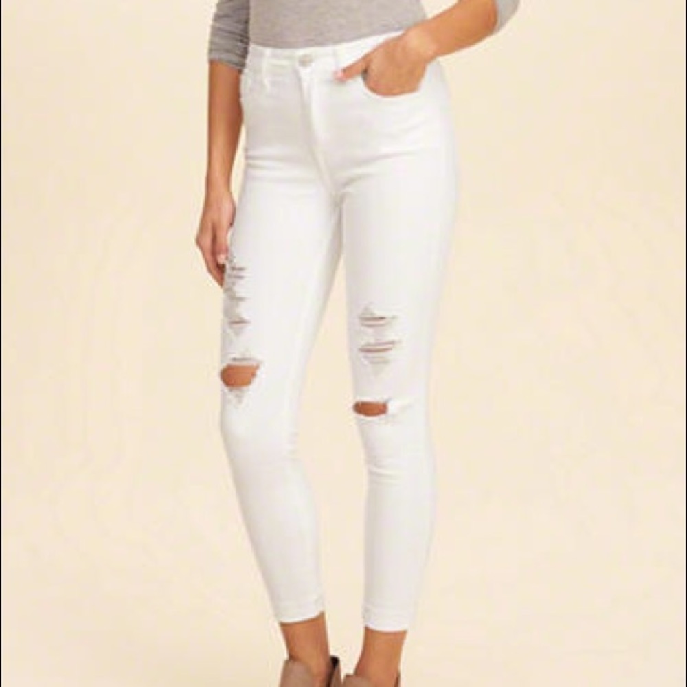 NWT Hollister Hi-rise distressed crop jeggings