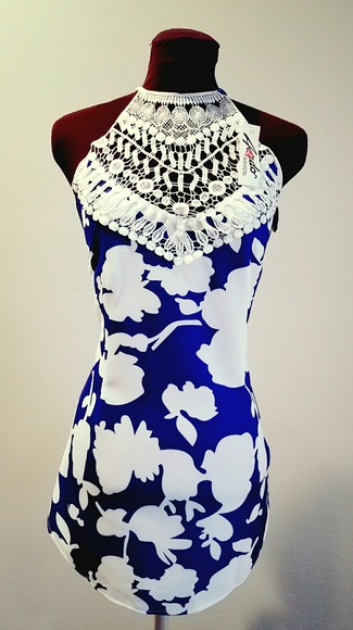 CROCHET FLORAL MINI DRESS - Picture 3 of 4
