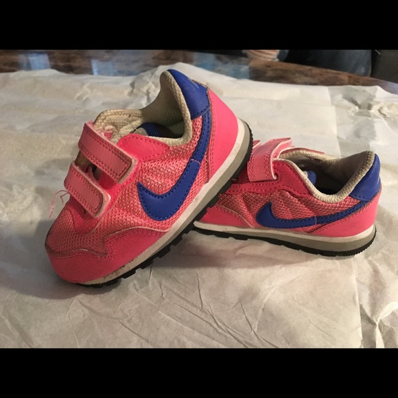 Shoes - Picture 4 of 4