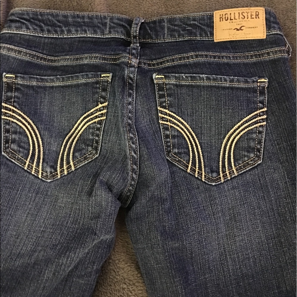 Hollister size 3R waist 26 length 33 jeans