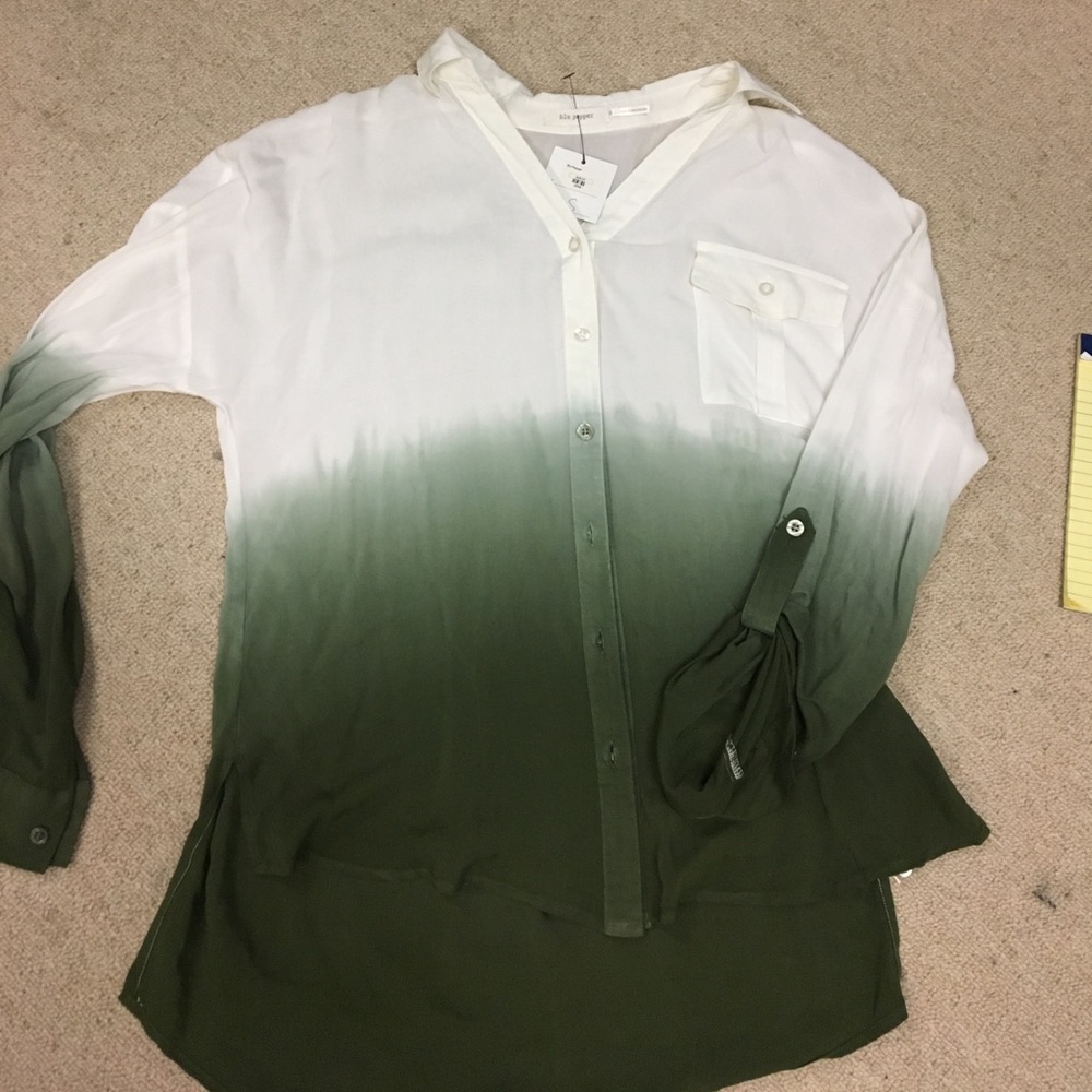 Button downtown top