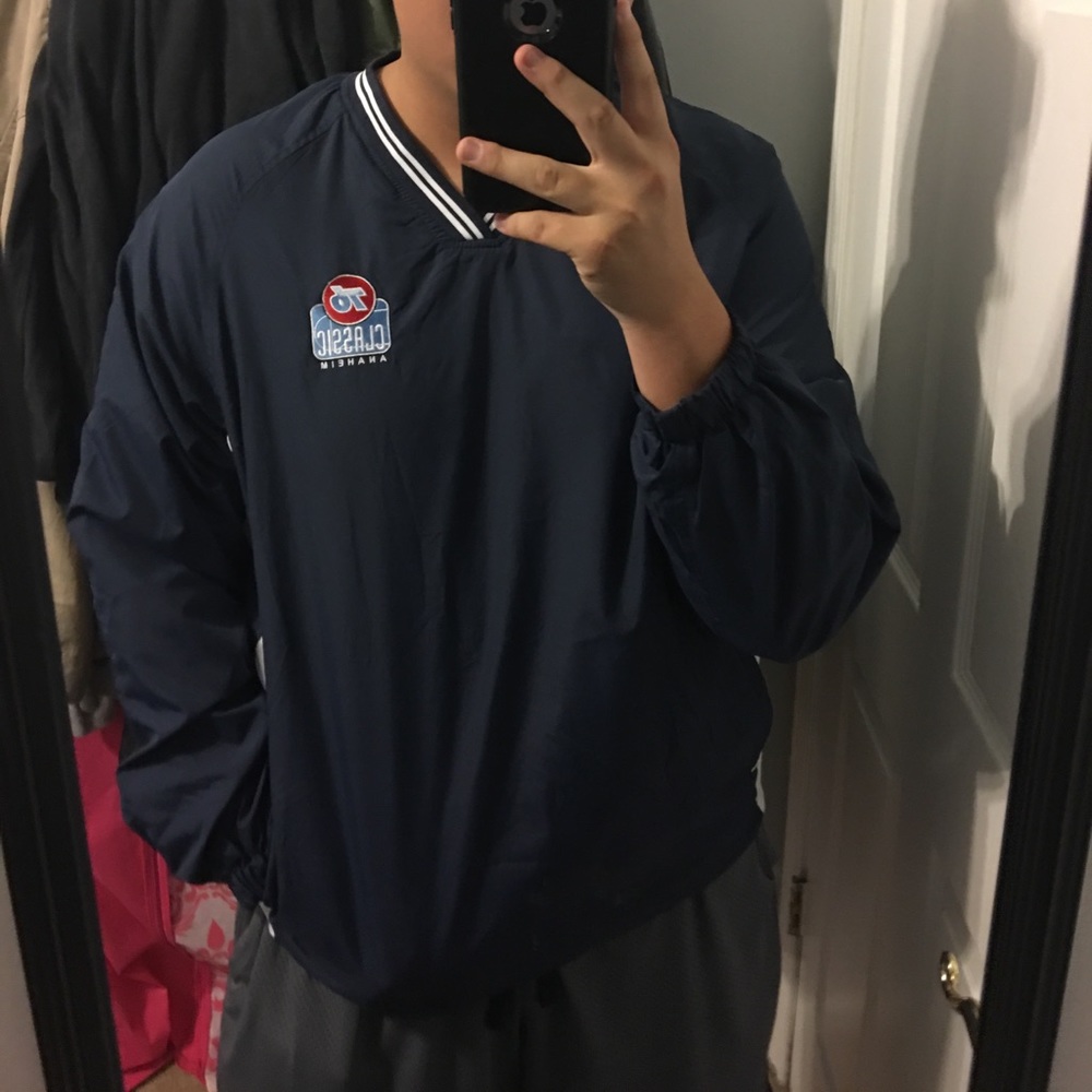 Vintage "76" sweatshirt.