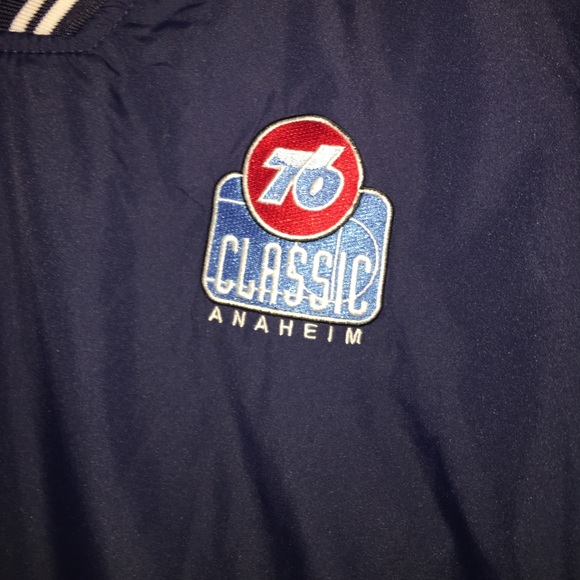 Vintage "76" sweatshirt. - Picture 2 of 3