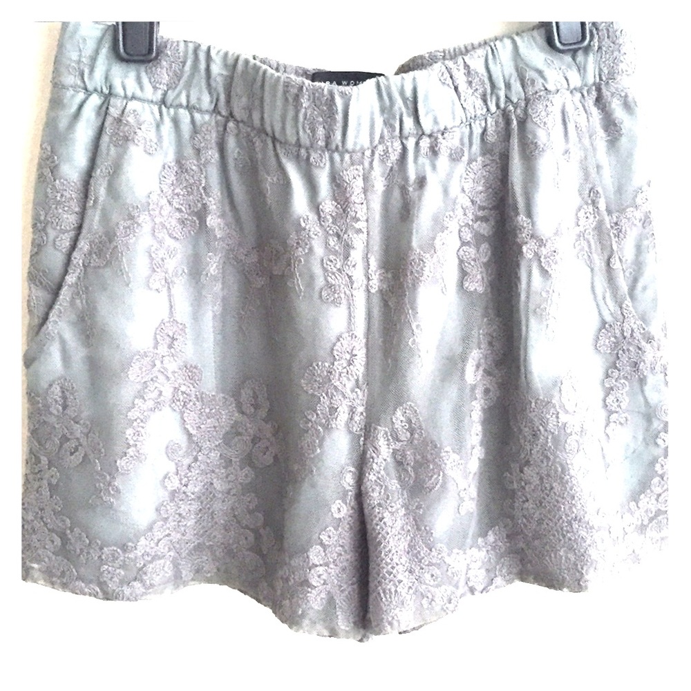 Zara Woman lace shorts