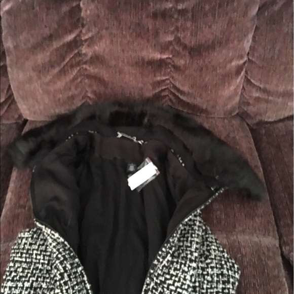 Vest - Picture 2 of 3