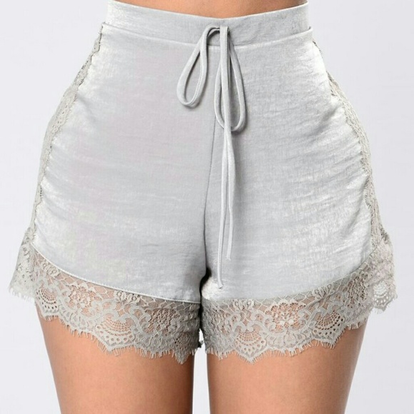 Fashion nova gray satin shorts - Picture 4 of 4